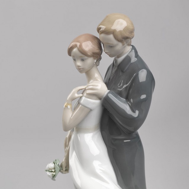 Statueta cuplu Everlasting Love by Virginia González - LLADRO