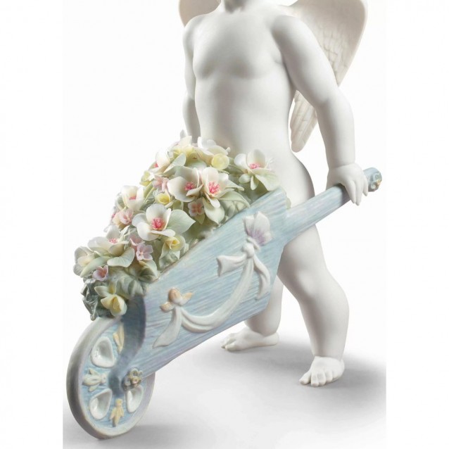 Sculptura din portelan, Celestial Flowers Angel by Virginia González - LLADRO