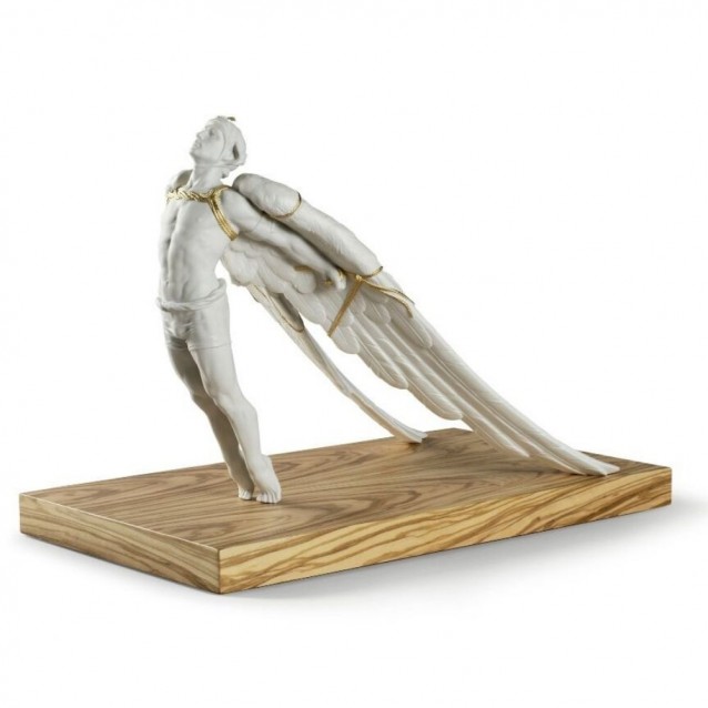 Sculptura din portelan Icarus by Ernest Massuet - LLADRO