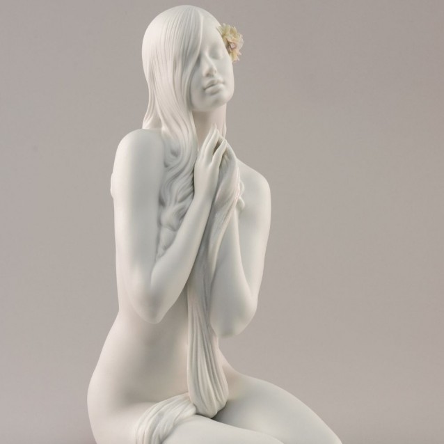 Sculptura din portelan Inner Peace Woman by Ernest Massuet - LLADRO