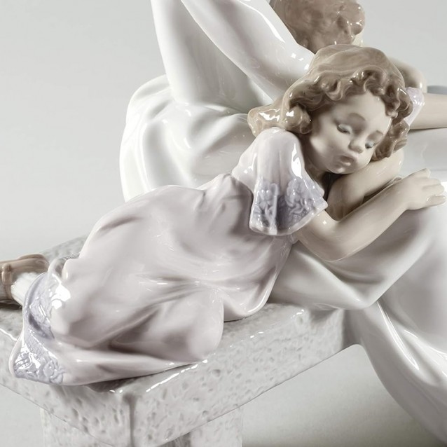 Sculptura An afternoon Nap Mother by Antonio Ramos - LLADRO