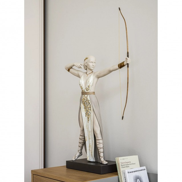 Sculptura din portelan, Diana by Ernest Massuet - LLADRO